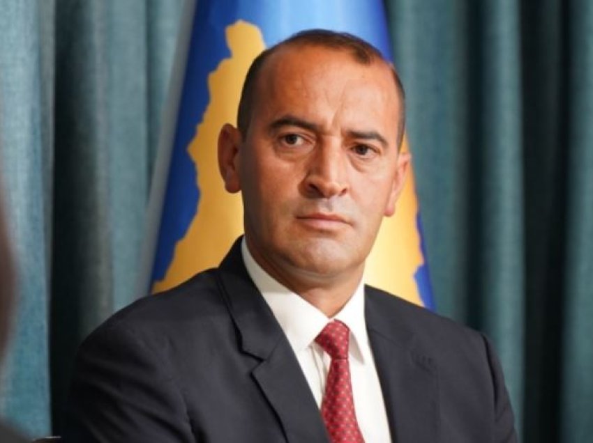 ​Daut Haradinaj uron bashkëluftëtarët në Hagë: Liria është e plotë aty ku triumfon drejtësia