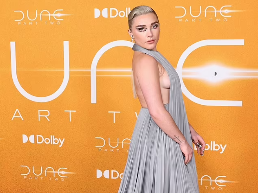 Florence Pugh mahnit me një fustan mbesëlënës