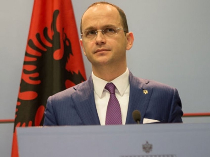 Ditmir Bushati: BE po përkëdhel Serbinë! Biznes me Rusinë