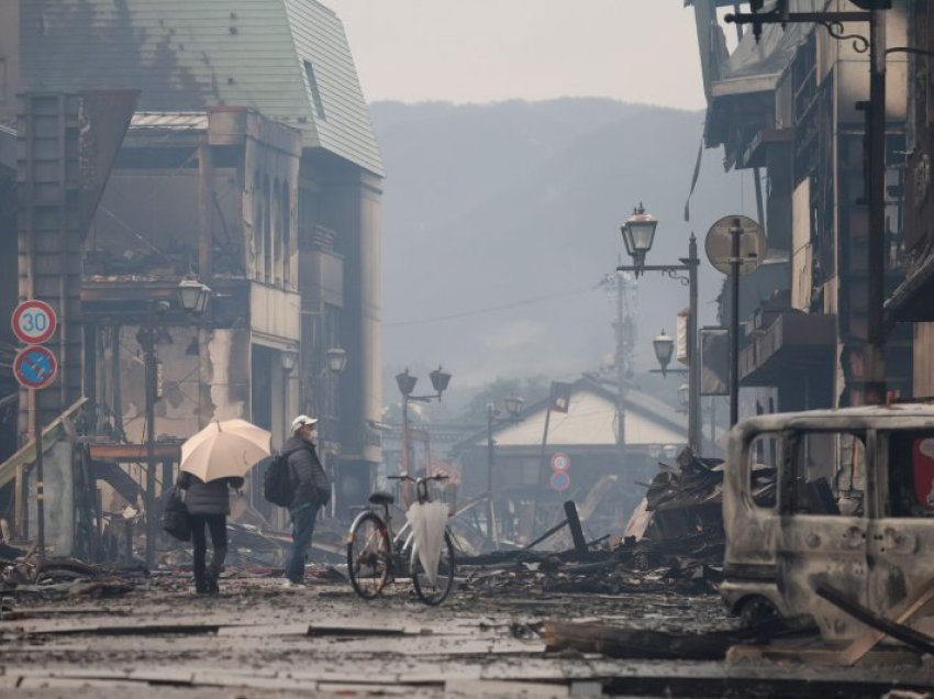 Të paktën 84 të vdekur dhe 79 të zhdukur nga tërmeti në Japoni