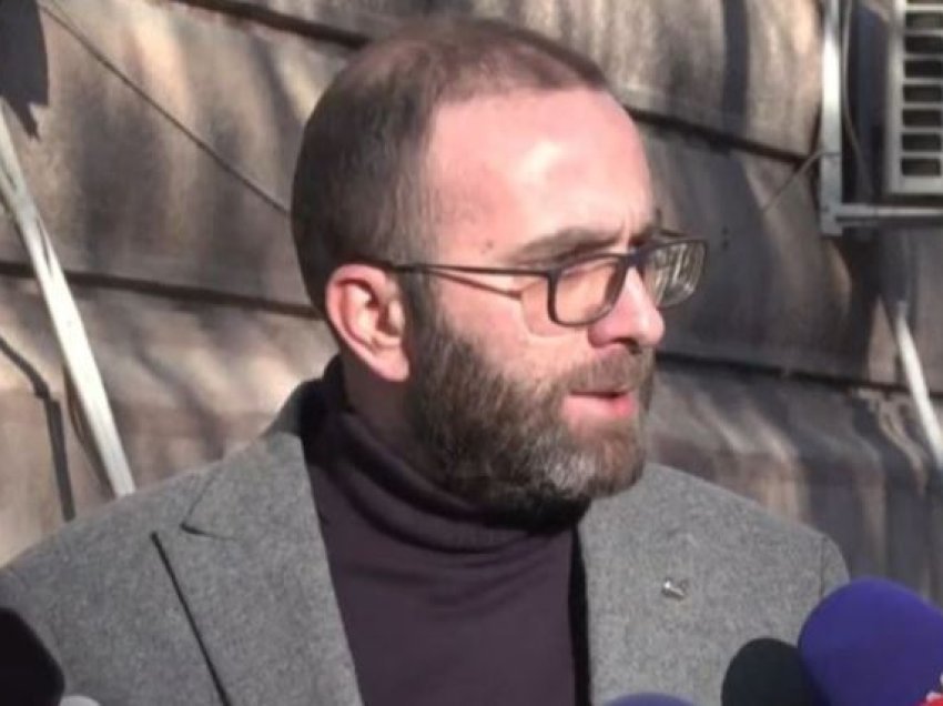 Bardhi pas mbledhjes së Grupit Parlamentar: Vazhdojmë protestat, edhe në Kuvend