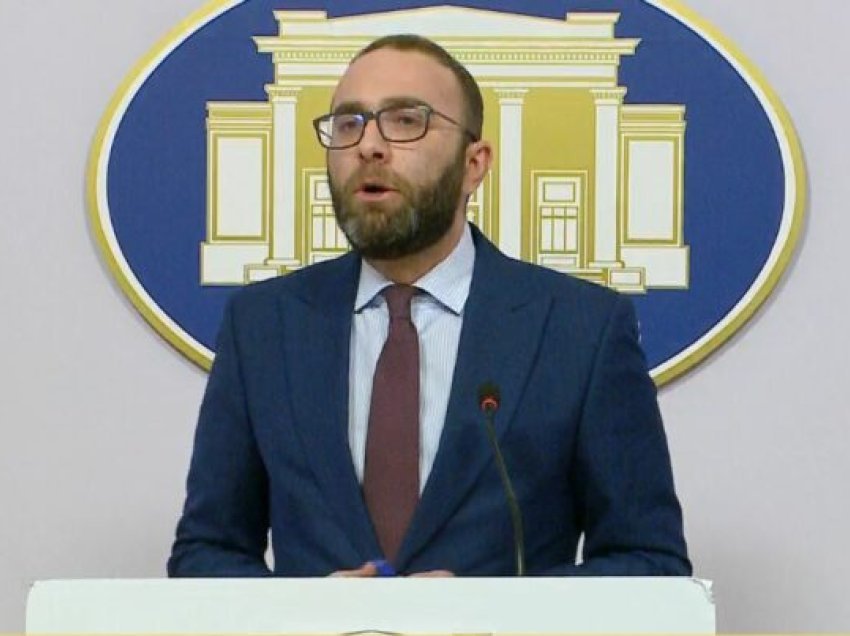 Deputetët e PD mblidhen pas tensioneve në Kuvend, Bardhi njofton mbledhjen e grupit parlamentar