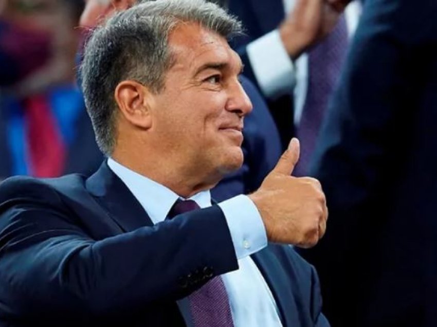 Laporta viziton ekipin dhe Xavi-n në stërvitje