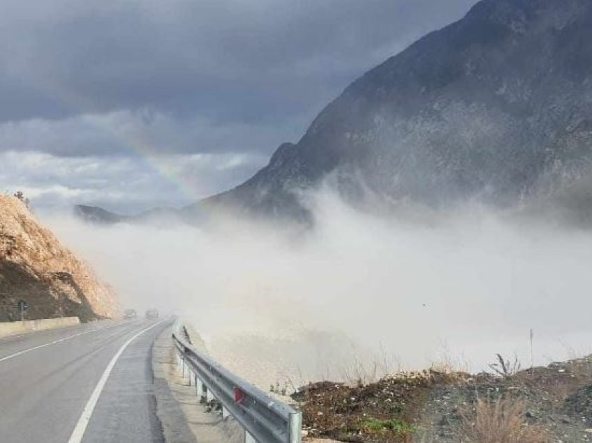 Mot i paqëndrueshëm! Shi dhe mjegull, si do jenë temperaturat për sot