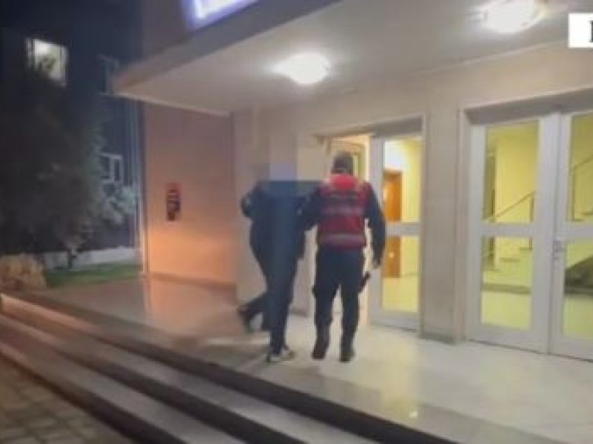 Shiste drogë në Fier, arrestohet një 27-vjeçar! Sekuestrohen disa doza kokaine të gjetura në makinën e tij