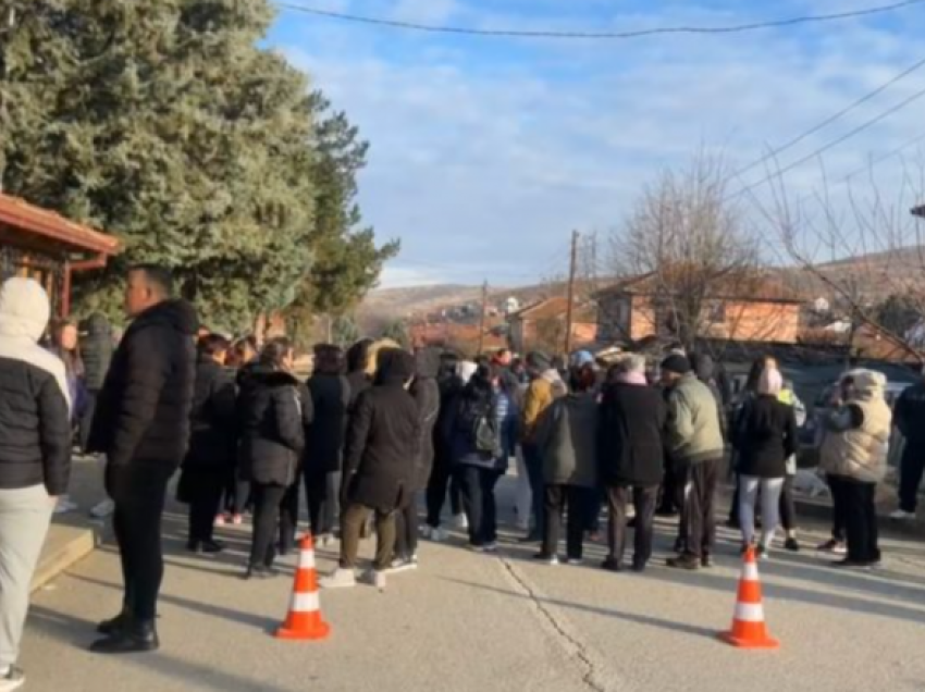 Kthehen protestat në Çashkë, banorët kundërshtojnë ashpër hapjen e paraleles shqipe