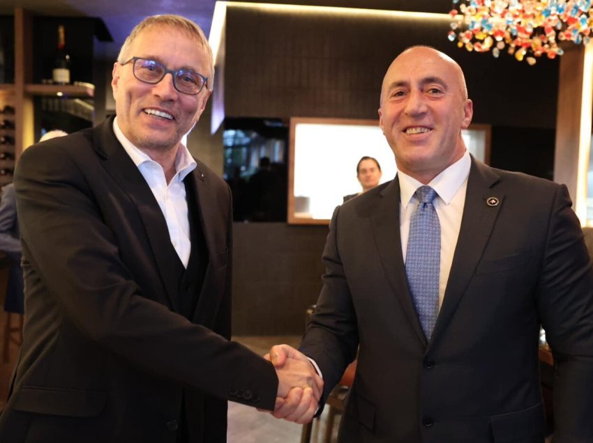 Haradinaj takohet me ministrin çek: Heqja e sanksioneve nga BE për Kosovën, nevojë urgjente për zhvillim ekonomik