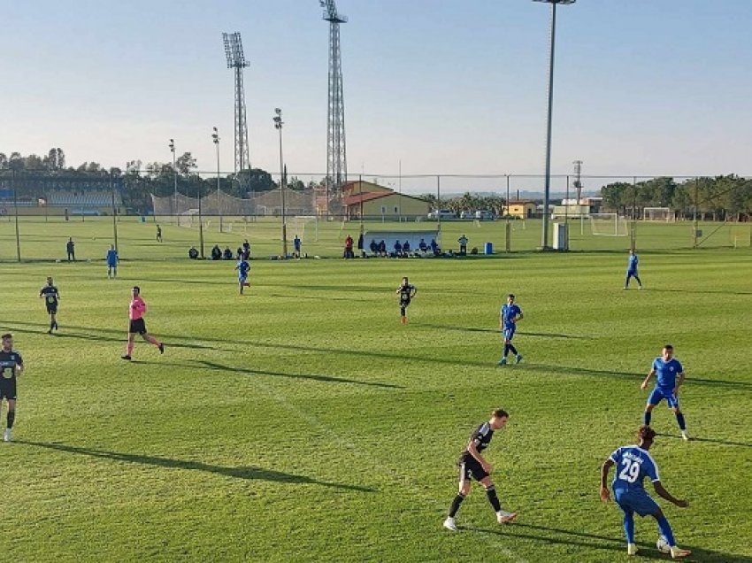 FC Shkupi barazoi pa gola ndaj hungarezëve të Halladas