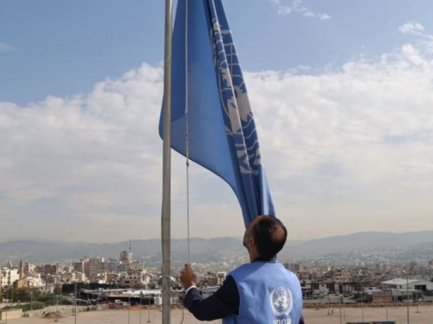 Shtohen vendet që ndërpresin fondet për agjencinë e OKB-së për palestinezët