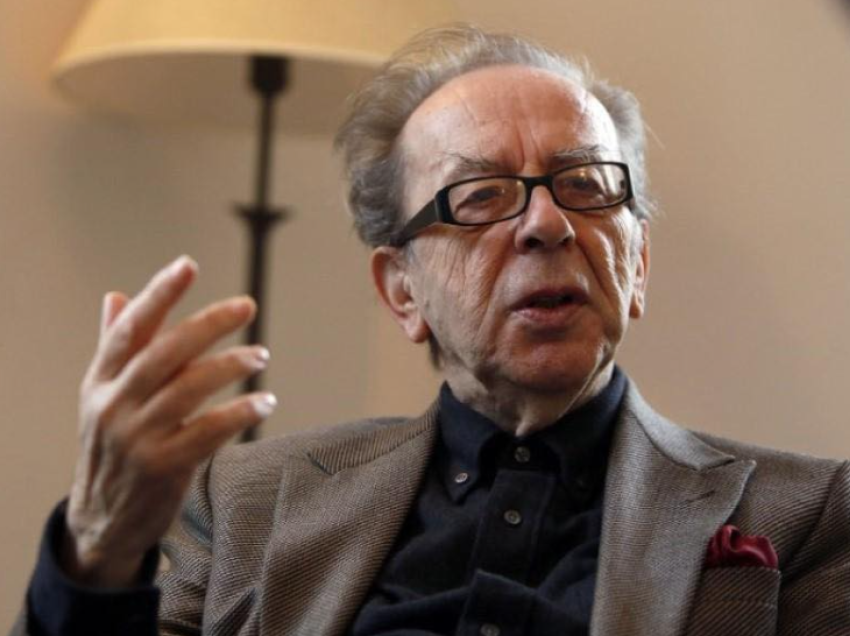 Kombi shqiptar në zi, pas vdekjes së kolosit të letërsisë dhe publicistikës, Ismail Kadare