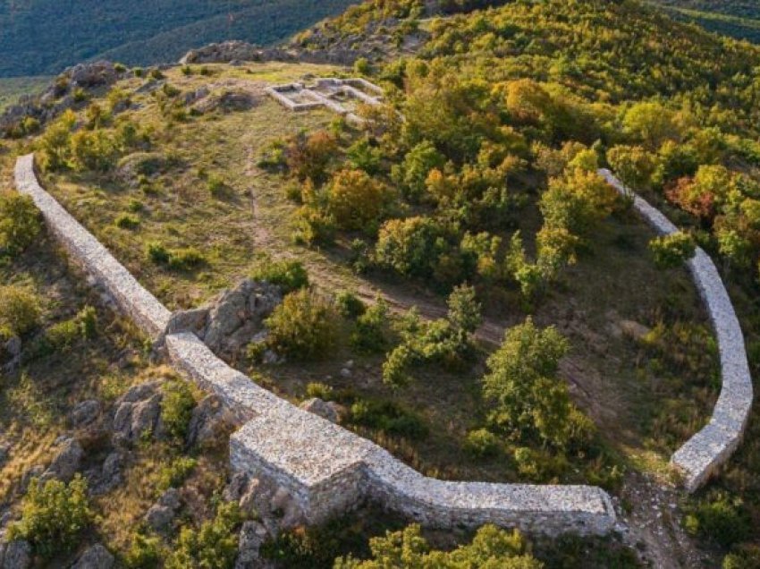 Kurti shkruan për zbulimin e rëndësishëm arkeologjik në Kalanë e Vuçakut