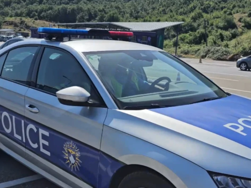 Fluksi i lartë i lëvizjeve gjatë verës, Policia e Shqipërisë dhe Kosovës zhvillojnë patrullim të përbashkët 