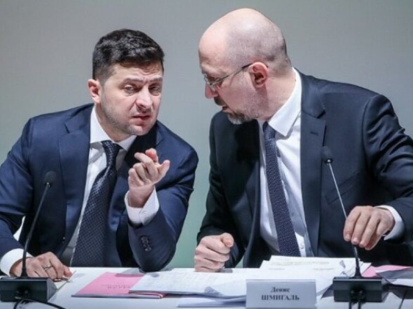 Zelensky ‘i lodhur’ nga kryeministri ukrainas