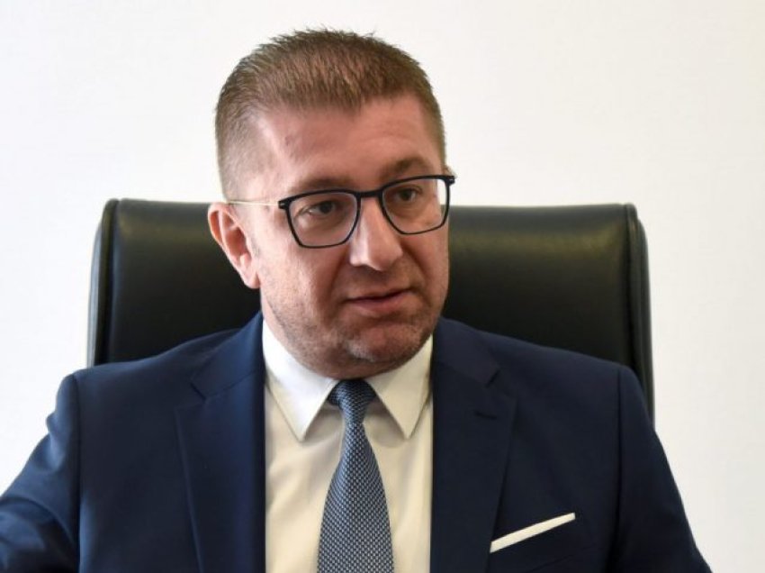 Mickoski për deklaratat e Aggelerit dhe Geerit: Është bërë praktikë që ambasadorët të përzihen në punët e shtetit, le të ofrojnë zgjidhje