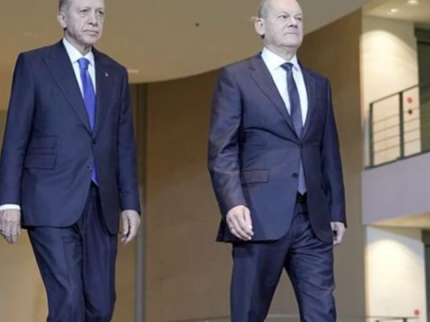 Erdogan në Gjermani për ndeshjen Turqi-Holandë, Scholz: I lumtur për vizitën