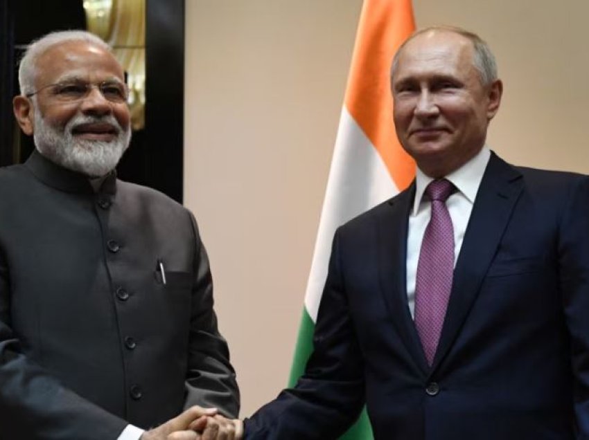 Narendra Modi drejt Moskës për të balancuar afrimin Rusi-Kinë