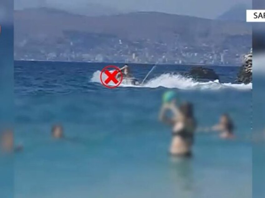 U kthye në rrezik për pushuesit duke lundruar me Jet Ski në Sarandë, gjobitet rëndë drejtuesi