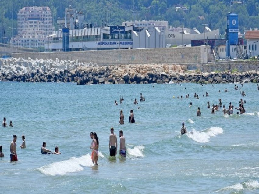 ​Bullgaria thotë se ka nisur mbarë sezonin e ri turistik veror