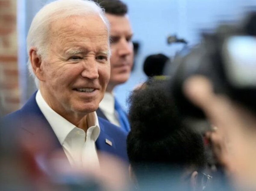 Biden u thotë demokratëve të Kongresit se ai do të qëndrojë në garën për president