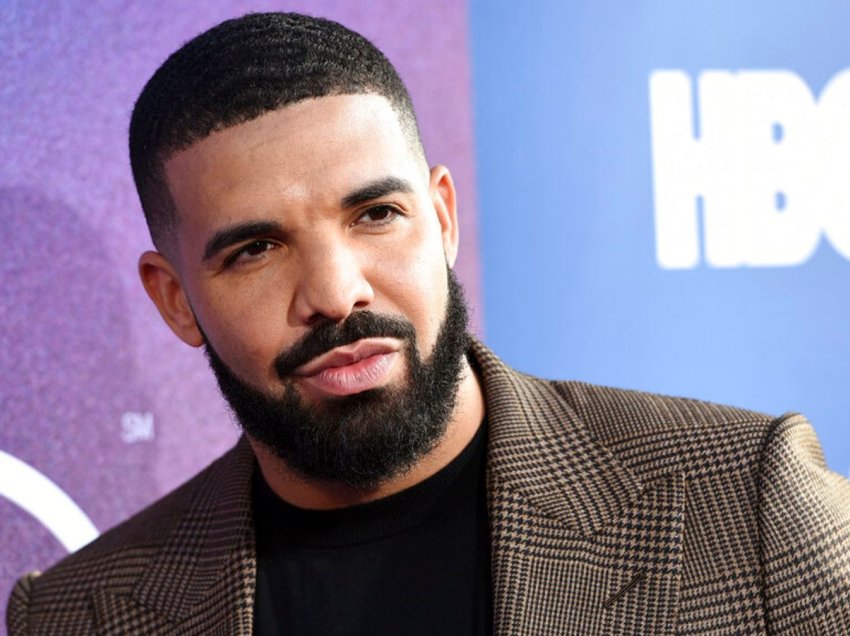 Vuri bast për fitoren e Kanadës, Drake i humb 300 mijë dollarë