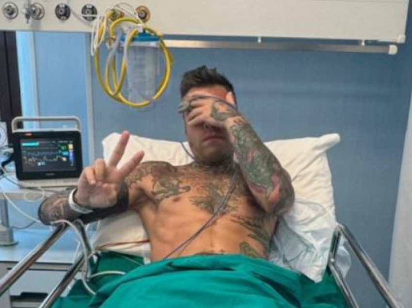 Fedez shtrohet me urgjencë në spital: Më mirë të humbasësh disa njerëz sesa t’i gjesh