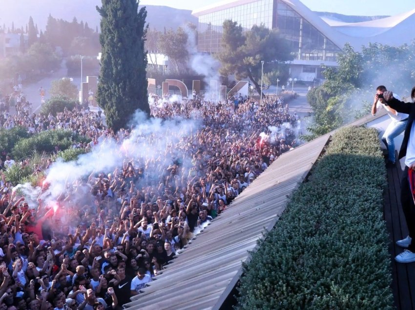 Spliti në këmbë, pritje e jashtëzakonshme për Rakitiçin