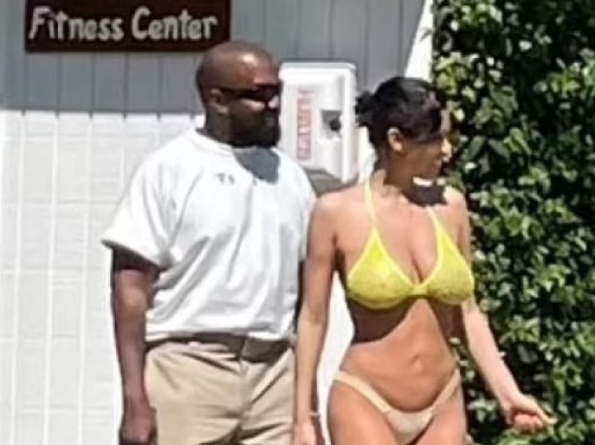 Bianca Censori vishet me bikini të verdha, ndërsa Kanye shkon plotësisht i veshur në pishinë në Santa Barbara