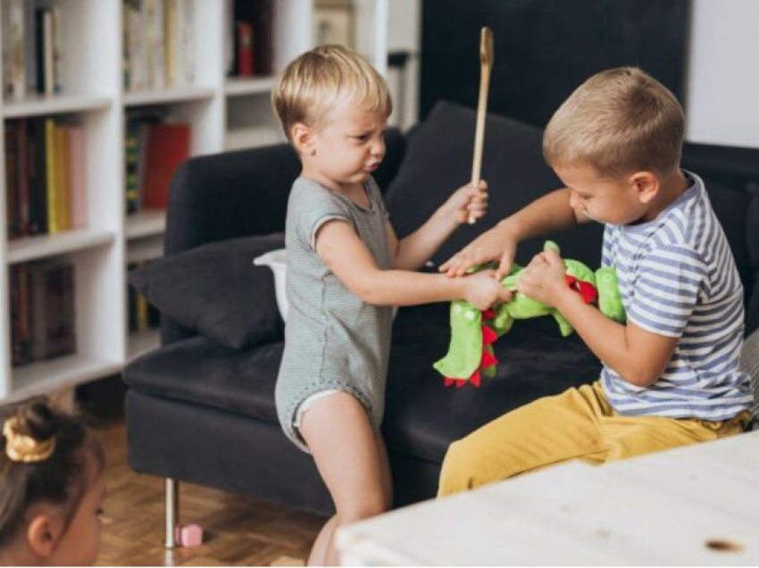 Një fëmijë mund të dallojë të mirën nga e keqja, që në moshën 2-vjeçare