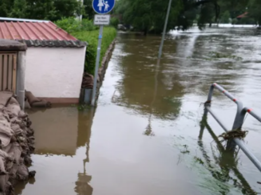 Shkon në katër numri i të vdekurve nga shirat e dendur në Gjermani