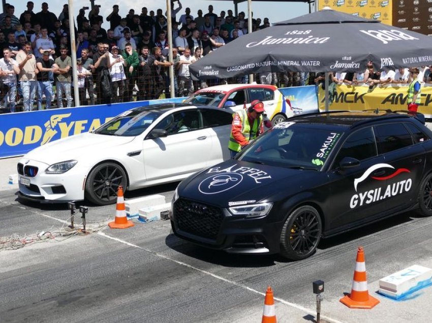 Drag Race II, festa automobilistike e radhës