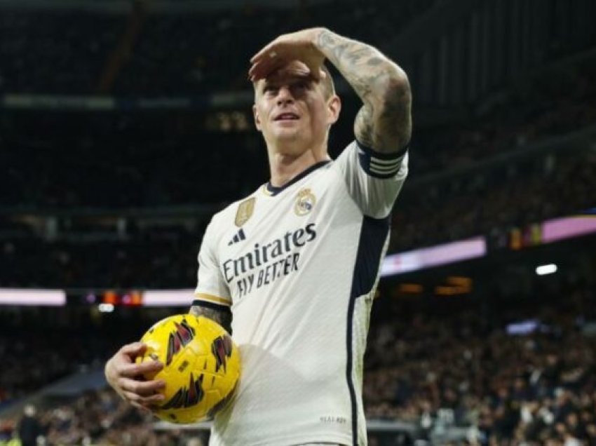 Reali gjen zëvendësuesin e Toni Kroos, nisin bisedimet me agjentët e lojtarit