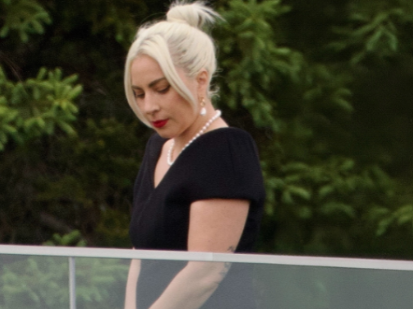 Lady Gaga shtatzënë për herë të parë?