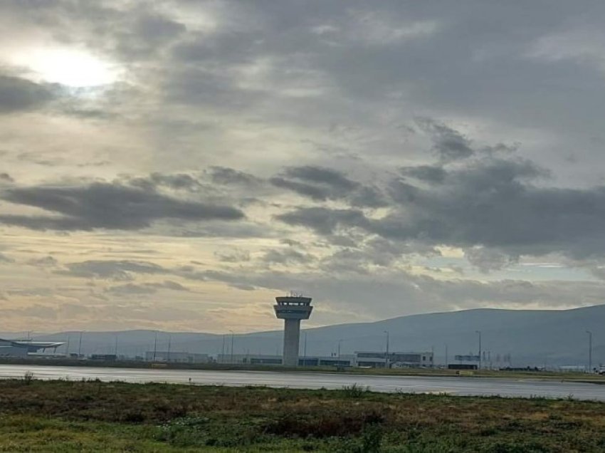 Policia e Kosovës mban ushtrim fushor afër Aeroportit të Prishtinës