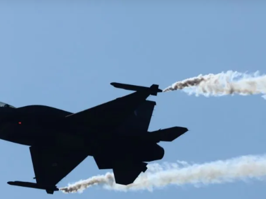 Politico: Programi i ngecur i stërvitjes amerikane F-16 frustron Ukrainën