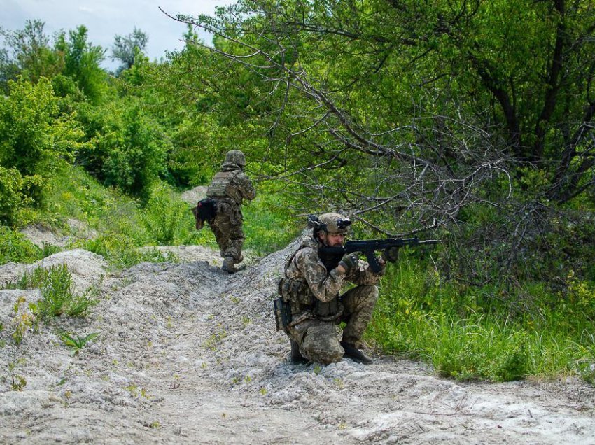 LIVE: Ukraina i jep goditjen e fuqishme ushtrisë së Putinit – ndizen tensionet mes Parisit e Moskës, ja thirrja e Macronit