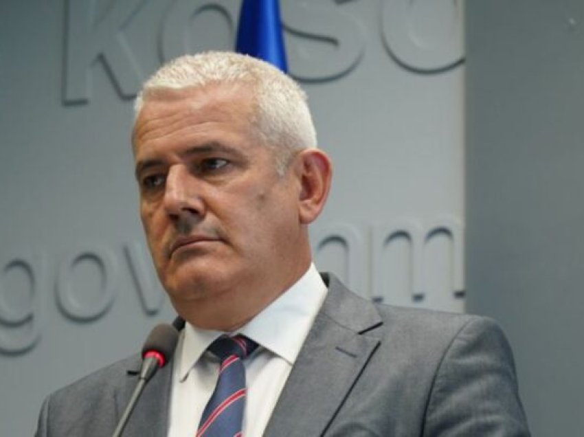 Paralajmëroi burgosjen e Vuçiqit nëse hyn në Kosovë pa leje, deklarohet Sveçla