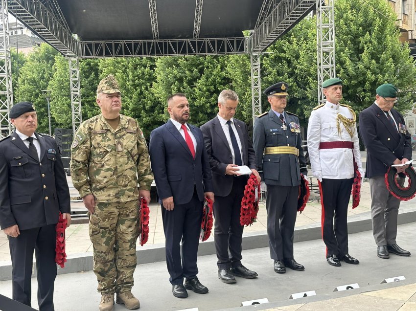 Nderohen ushtarët britanikë që humbën jetën gjatë shërbimit në Kosovë