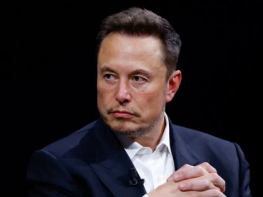 Musk thotë se aksionerët e Tesla-s po votojnë pro paketës 56 miliardë dollarëshe 