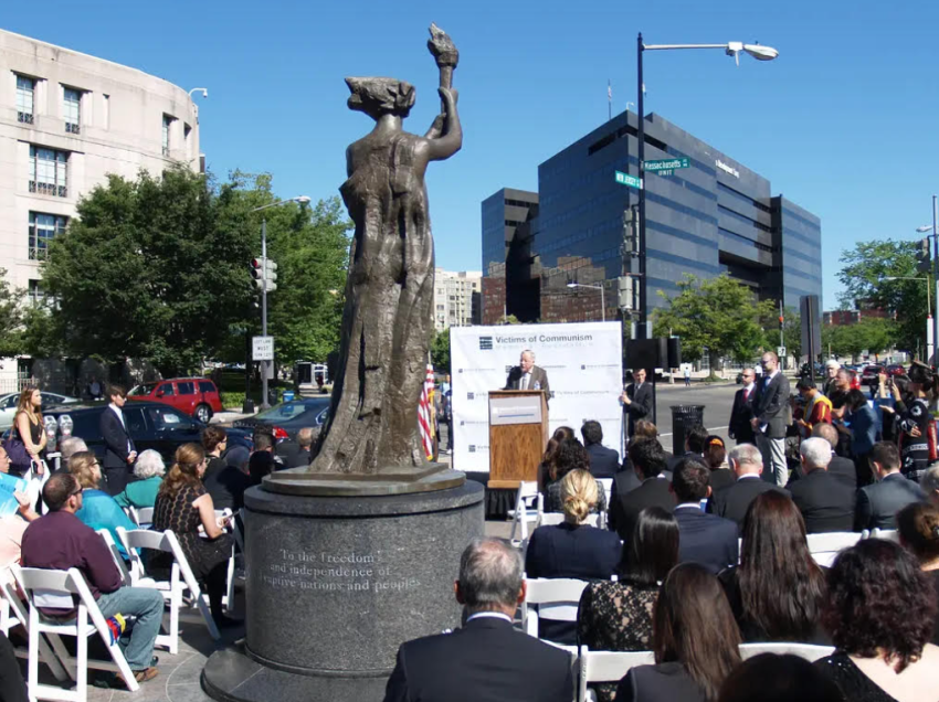 Ceremonia e 17-të përkujtimore në Memorialin e Viktimave të Komunizmit në Washington