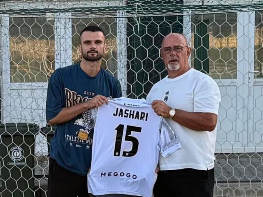 Jashari viziton Trepçën 89, i ndihmon klubit me paisije sportive