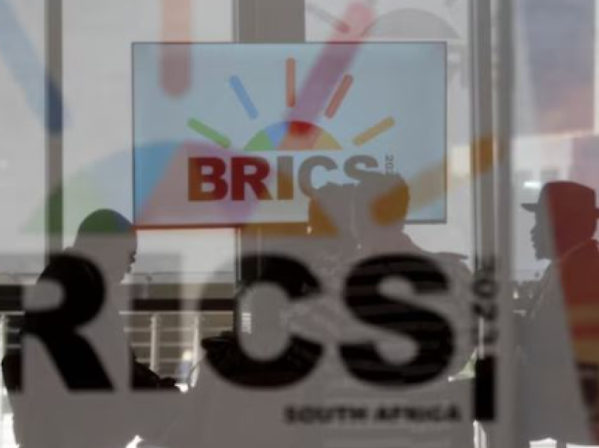 Malajzia po përgatitet t’i bashkohet grupit ekonomik BRICS