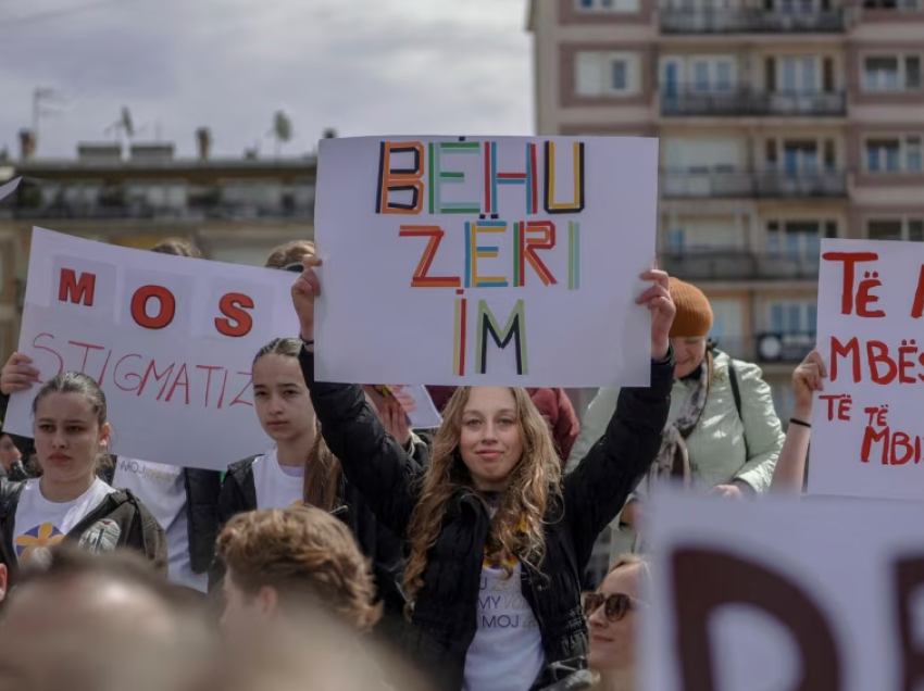 1650 vetave u pranohet statusi i viktimës së dhunës seksuale në luftë, 90 prej tyre  meshkuj