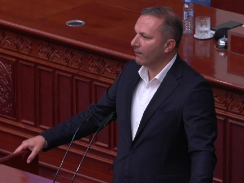 Vazhdon debati në Kuvend /Deputetët e VMRO-së i kërkojnë ish ministrit Spasovski të dorëzojë mandatin e deputetit