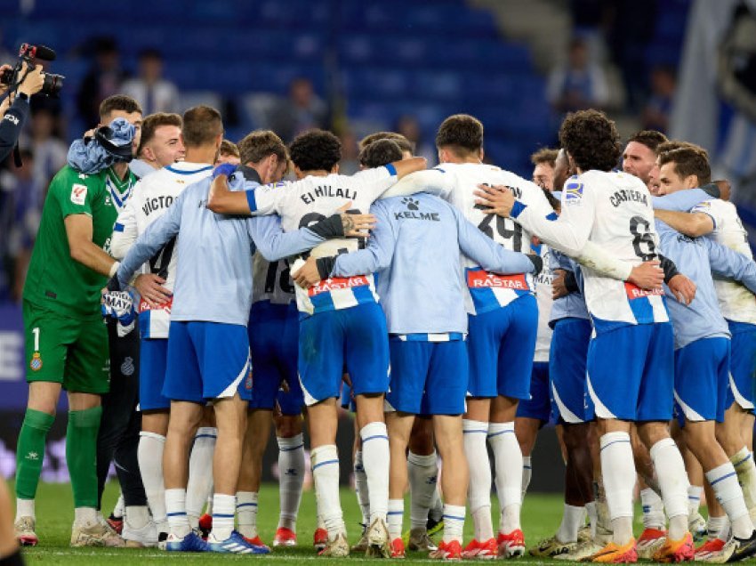 Espanyol-i i Bares triumfon ndaj Real Oviedo-s në “Play-Off” dhe rikthehet në La Liga