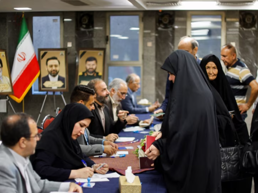 Iranianët votojnë në zgjedhjet presidenciale pas vdekjes së Ebrahim Raisit