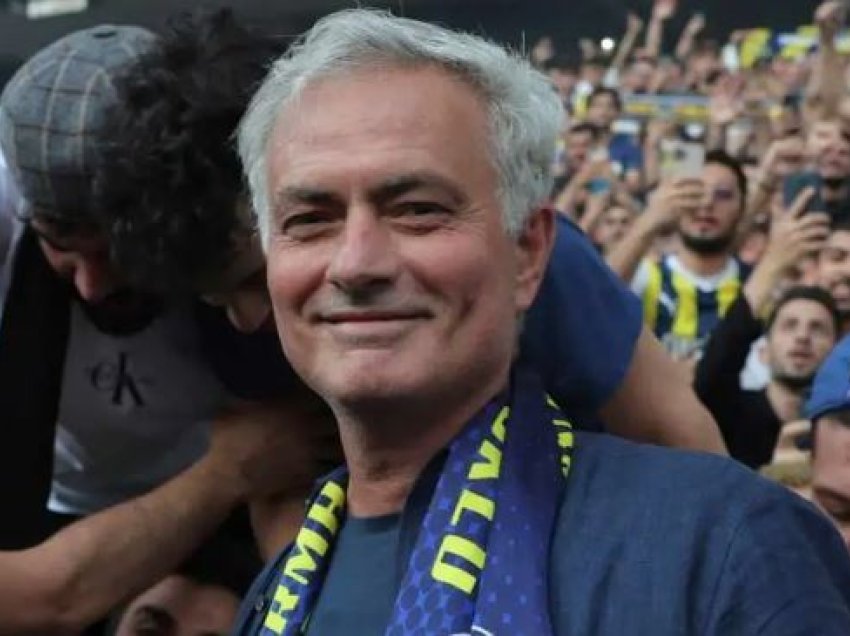 Mourinho kërkon në Stamboll “yllin” e sulmit