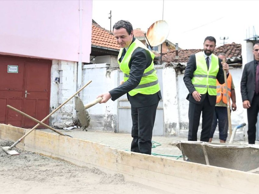 Kurti ka vënë gurthemelet te shtëpia e një nëne vetushqyese të komunitetit egjiptian