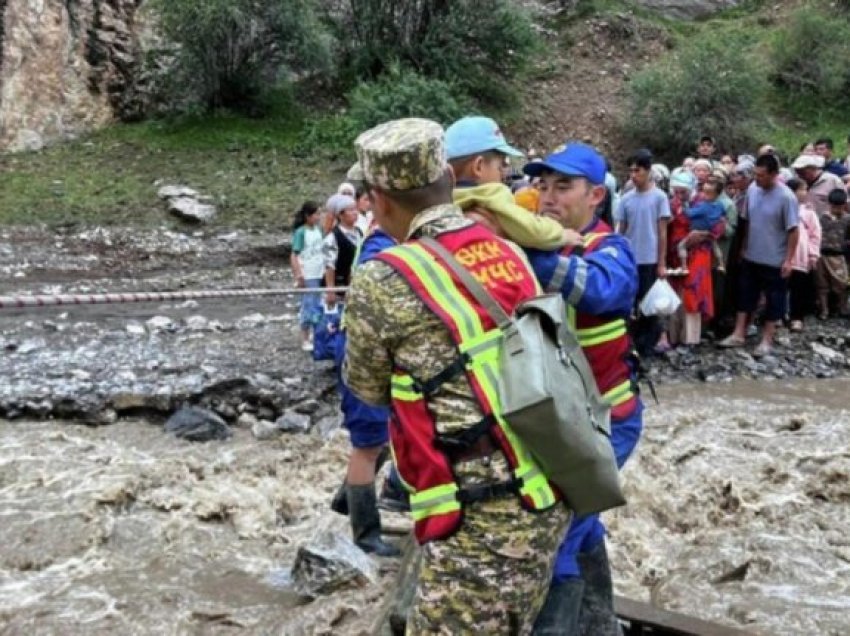 Rrëshqitje dheu në Kirgistan, shtatë të vdekur, mes tyre fëmijë