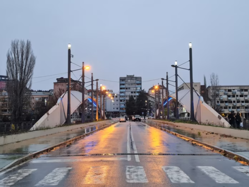 Hapja e urës së Ibrit në pikëpyetje, vjen paralajmërimi i fortë - përmendet një plan i vjetër për ndarjen e Kosovës!