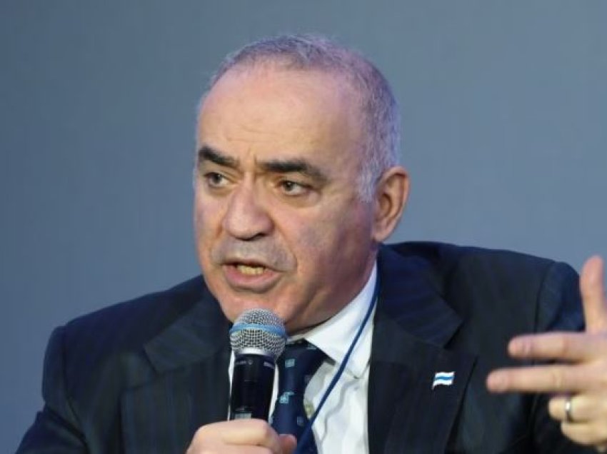 Kasparov: Rusia mund t’i humbë disa territore, nëse s’e fiton luftën në Ukrainë